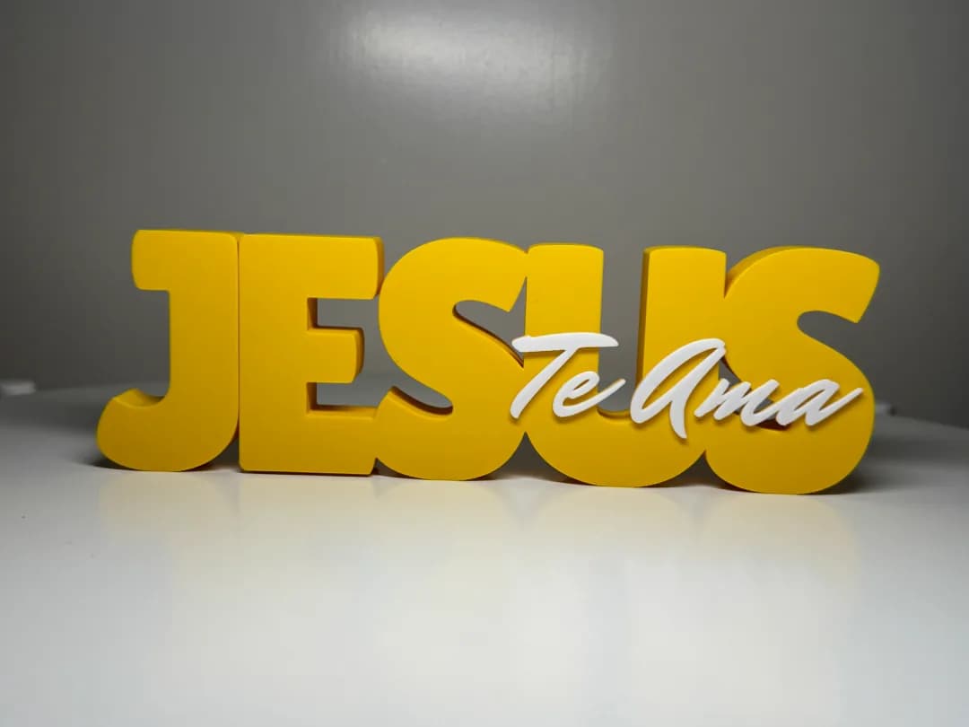 Quadro Artesanal Jesus Te Ama